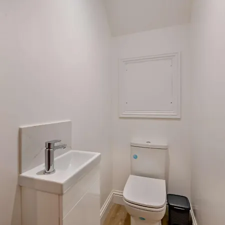 Holiday home 3 Bed In Tollerton 93898