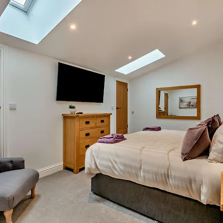 3 Bed In Tollerton 93898 Holiday home