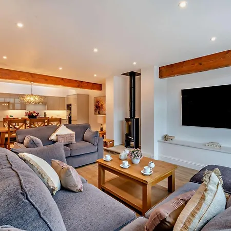 3 Bed In Tollerton 93898 Holiday home