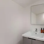 3 Bed In York Oc-93898 *