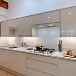 3 Bed In York Oc-93898 *